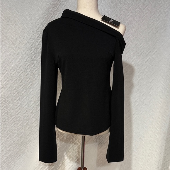 STYLEWE Tops - STYLEWE Black Off-Shoulder Top